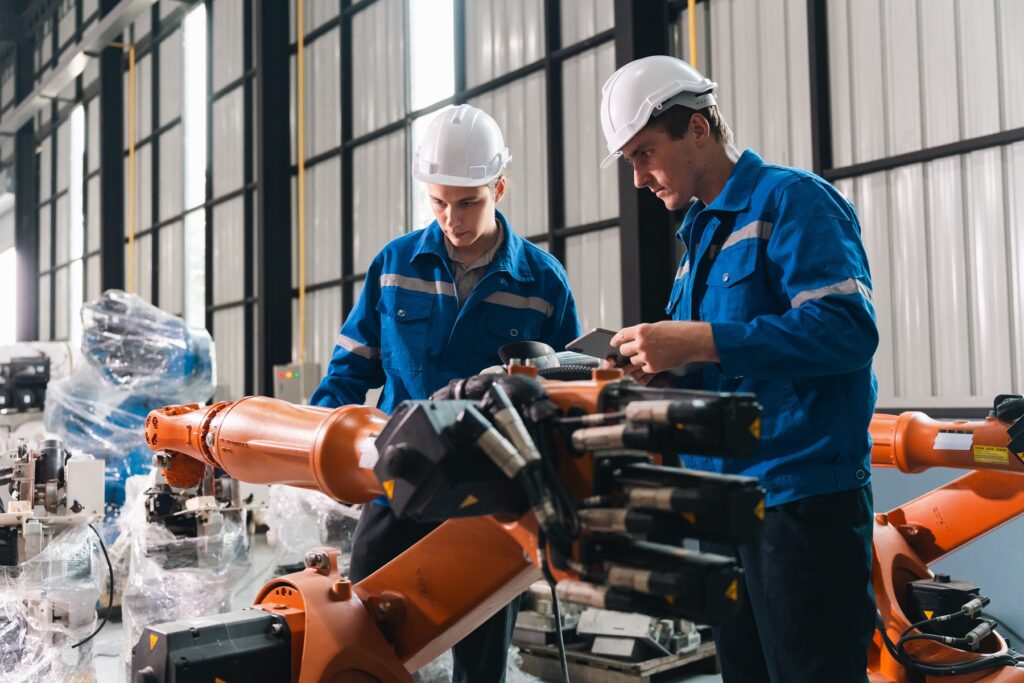 Przegląd okresowy robotycznego ramienia na linii produkcyjnej